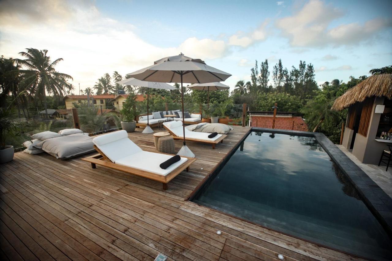 Makena Hotel อิกาไรย์ ภายนอก รูปภาพ